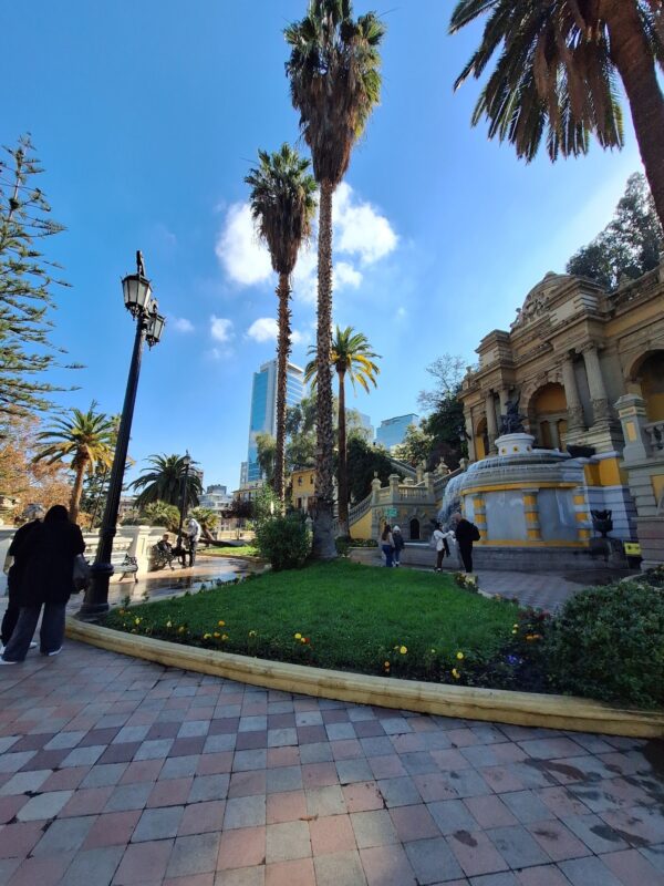 🍽️ Walking Tour + Almoço Chileno